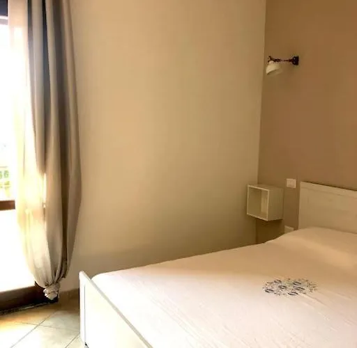 Turtle House * Palau