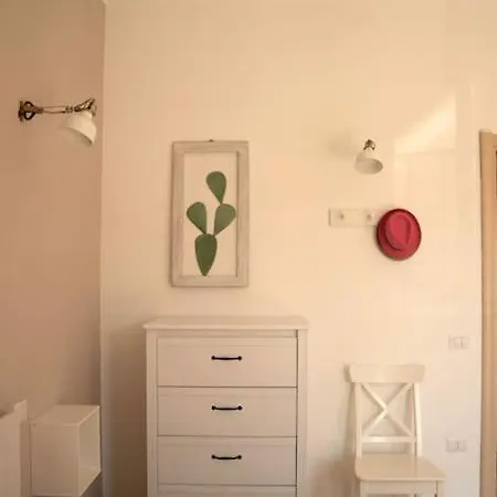 Turtle House * Palau